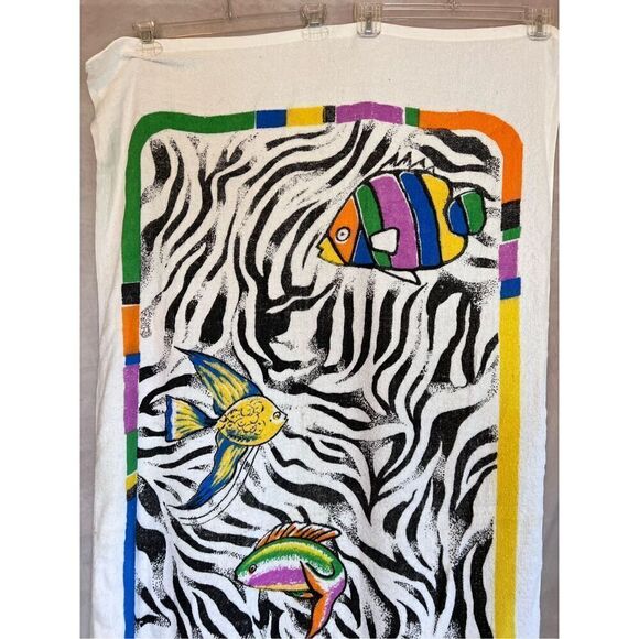 Vintage Beach Towel 80s 90s Zebra Fish - Picture 2 of 6